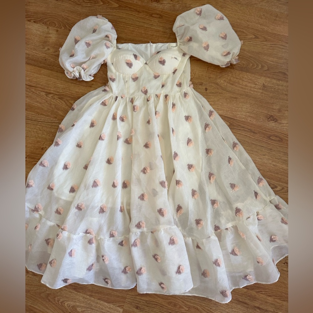 TIFFANY STUDIOS Frilly Dress